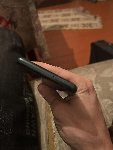 tunar sma: Smartfon – arxa hissədə üçlü kamera modulu və LED flaşla - Arxa — 4