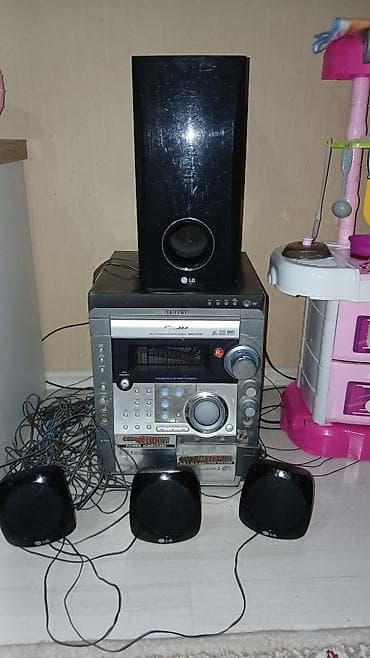 kaset calar: Samsung MAX-VS720 mini audio sistemi + LG akustika Xüsusiyyətlər: - — 1