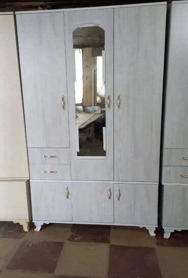 Pufiklər: Açılan, 3 qapılı Düz dolab, Qarderob, paltar dolabı — 5