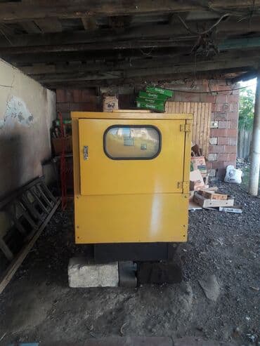 qapi taclari: Dizel generator – səssiz korpusda, sarı rəngli, 30 kVt güc sinfi - — 1