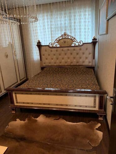 ist petrol tbilisi prospekti: Bakı, 3 otaqlı, Köhnə tikili, m. Memar Əcəmi, 75 kv. m — 9