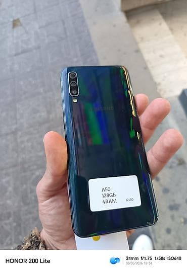 samsung c: Samsung Galaxy A50, 128 GB, İki sim kartlı — 2