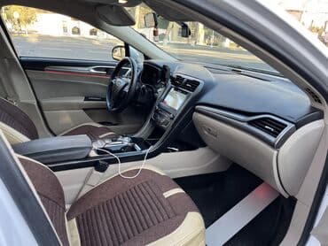 mercedes benz e 2000: Ford Fusion sedan – ağ rəng, 4 qapı, tam ölçülü şəhər/tras sedanı — 10