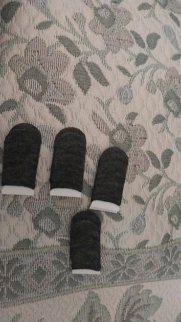 big sale gence: Barmaqlıqlar satılır çoxdu yenidir 20 ədədə yaxın var biri 1 azn — 1