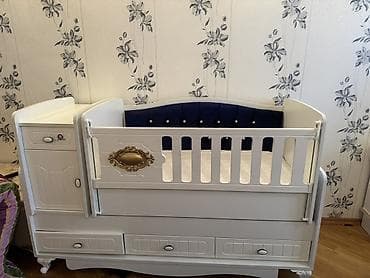 Oğlan və qız üçün, İşlənmiş, Dördbucaq, Beşik, Dəstsiz, Matras ilə, Yellənmə mexanizm ilə