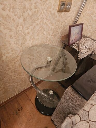 Audi: İkinəfərlik çarpayı, Dolab — 7