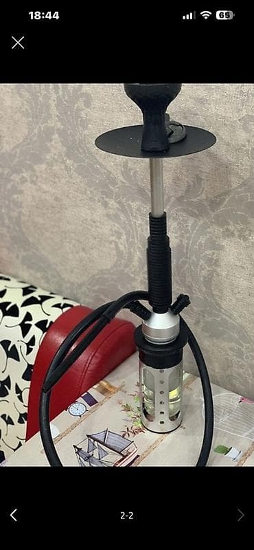 Metall gövdəli nərgili - Müasir dizayn: alüminium gövdə, şüşə kolba