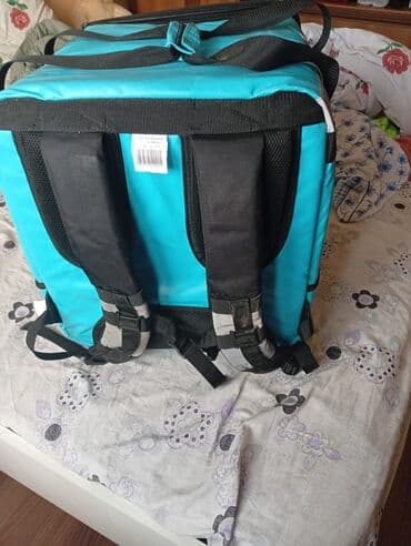 restoran avadanliq: Wolt termo çatdırılma çantası - Rəng: mavi, ön hissədə “Wolt” loqosu — 2