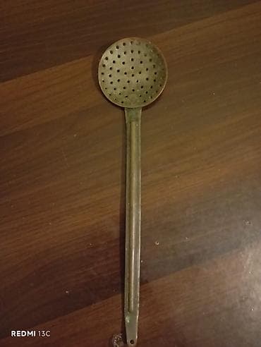 mis samovar: Məhsul: Metal süzgəc qaşıq (deşikli kepçe) Təsvir: - Material: tam — 1