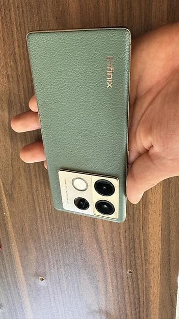40 azn telefon: Infinix Note 40 Pro, 256 GB, rəng - Yaşıl, Sensor — 8