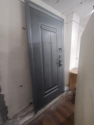 Seyf qapi 205/97sm 200azn Sumqayit 3066 leli Metal giriş qapısı –