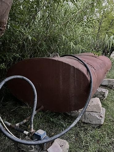 ucuz jaluz: Zil su çəni olub 3.35 sm uzunu 165 sm eni 90 sm hündürlüyu hal hazırda — 4