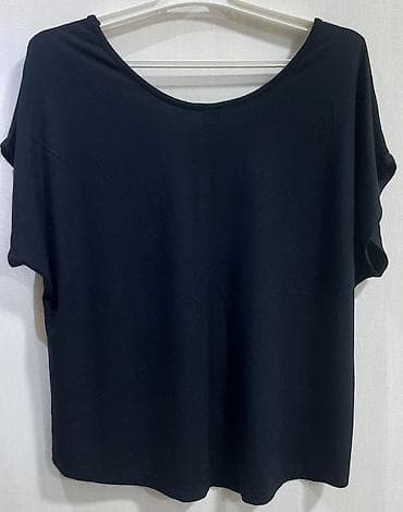 triko: Qısaqol qadın köynəyi – qara rəng Brend: DW Shop Ölçü: 48/50 (etiketdə — 2