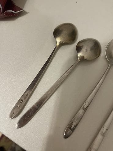 Qaşıqlar: Məhsul: Köhnə dizaynda çay qaşıqları dəsti - Miqdar: 5 ədəd - — 2