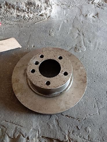 mersedes c klas: Salam bmw E90 üçün ön aparnular.Təptəzədi istifadə — 1