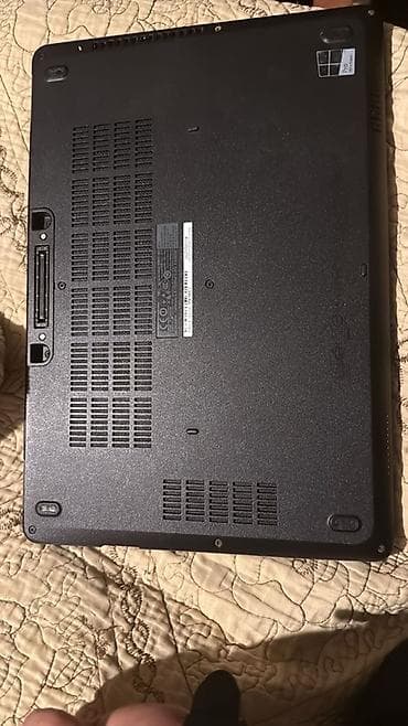 dell: Dell noutbuku (qara rəngdə, Dell loqolu korpus) Xüsusiyyətlər və — 2