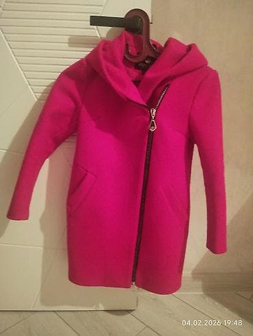 8- 12 yaş qızlar üçün palto. 

10 manat — 1