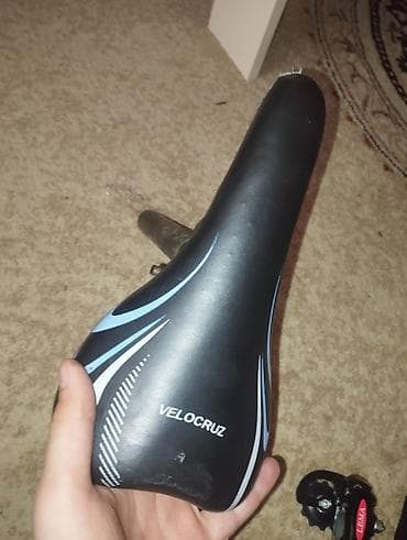 CD, DVD disklər və kassetlər: Velosiped hissələri dəsti Tərkib: - VELOCRUZ markalı velosiped — 2