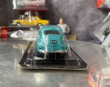 modelka maşın: Коллекционная модель GAZ M72 green 1955 AvtolegendsUSSR95 — 2