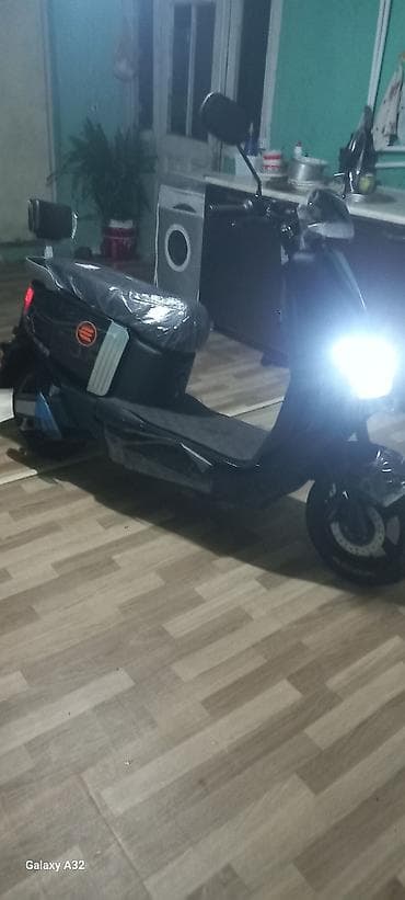 mercedes c 200: Elektrik skuter - Şəhər daxili hərəkət üçün kompakt və səssiz — 10