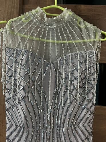 Ziyafət donu, Maksi, S