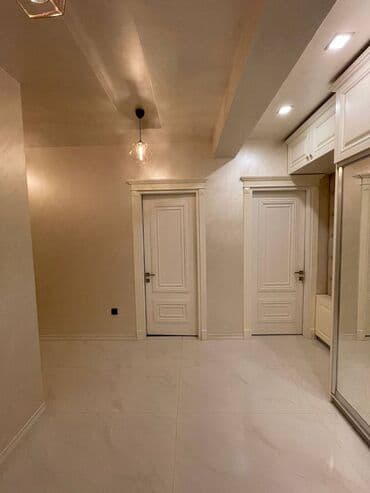 7 mikrorayon: Nizami bmetrosuna yaxin 6-ci paraleldə 16 mertebeli binanın 7-ci — 10