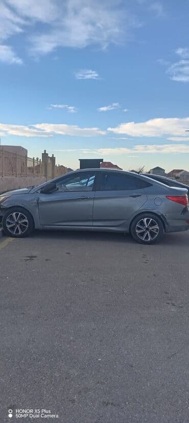 daewoo lanos 2011: Hyundai Accent: 1.6 l | 2014 il Sedan — 4