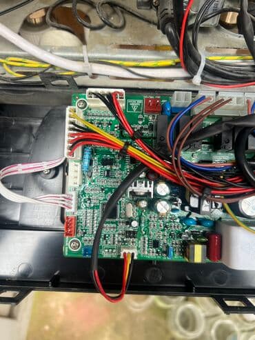 ремонт авто с выездом: Hər növ kombi̇ləri̇n təmi̇ri̇ və satişi mövcuddur . Servi̇s — 2