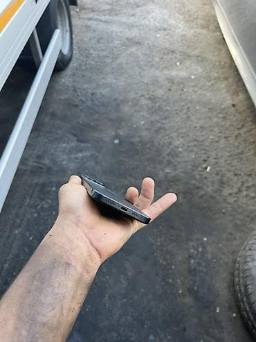 iphone pro max: IPhone 15 Pro Max, Göy — 5