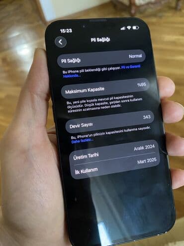 Hoffmann: IPhone 16e, Qara — 5
