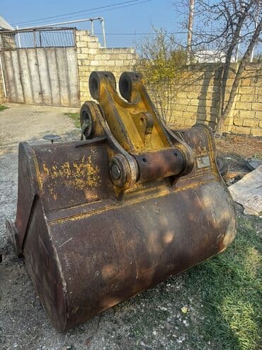 Экскаваторы: Tam ideal vəzyətdədi bazar qiymətindən aşağı 1,8 kub — 2