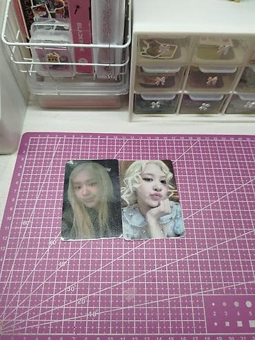 Rosie K-pop fotokart (2 ədəd) Təsvir: - Kolleksiya üçün hazırlanmış