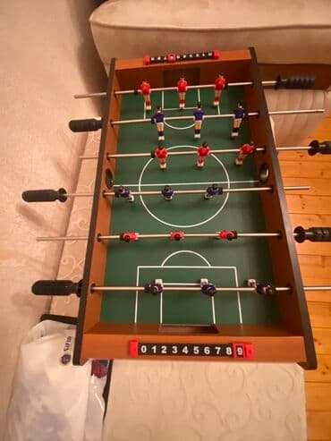 настольный футбол: Stolüstü futbol (foosball) oyunu - Kompakt ölçülü, taxta gövdəli — 3