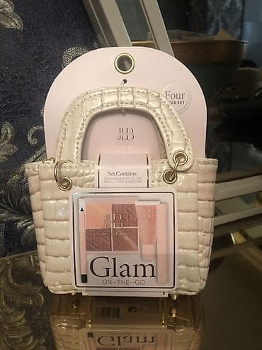 Kosmetik dəst, 4 məhsul, Yeni