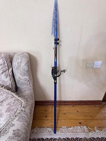 Охота и рыбалка: Balıqçılıq üçün 2 ədəd spininq dəsti 1) Dəst 1 - Qamış: Shimano — 1