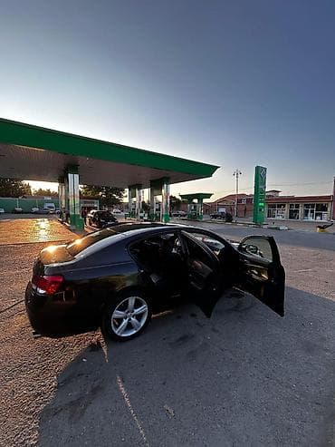 land rover 2002: Lexus GS: 3 l | 2005 il Sedan — 9