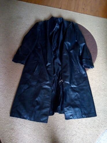 qadınlar üçün dojdevik plaşlar: Temiz deri qadin ucun uzun plaw.qara rengde.razmer 10XL — 2