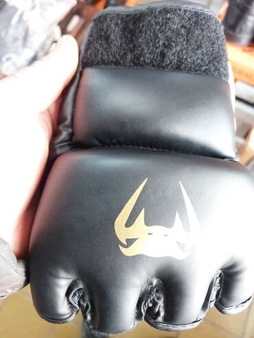 Самокаты: MMA/qarışıq döyüş sənətləri üçün açıq barmaqlıqlu əlcəklər. (Box — 3