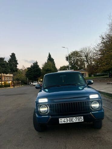 Salam barter marağlıdı bu nömrənin vassapına yazın Lada Niva (3