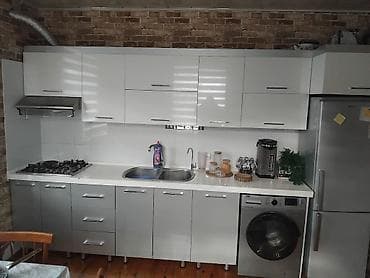 mebeli ikinci el: Mətbəx mebeli satılır 550₼. Yaxşı vəziyyətdədir. Ölçü 3.50. Üzərində — 1