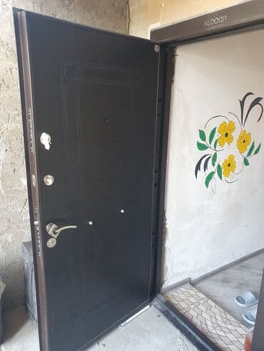 islenmis qapi pencere: Təcili satılır — 1