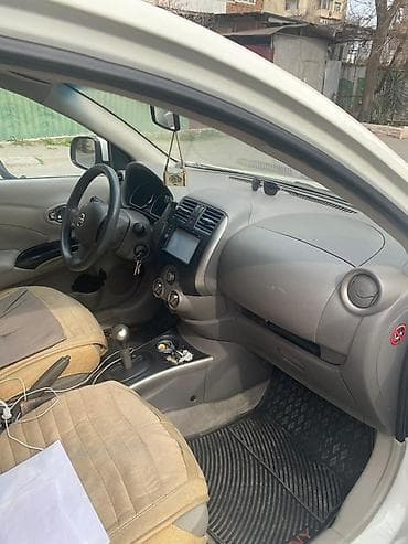 audi rs7: Nissan Sunny: 1.5 l | Sedan — 7