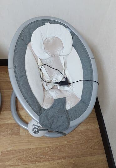 Качалка с музыкой и с пультом