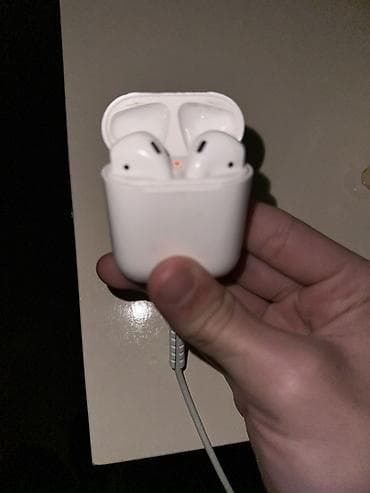 Qulaqcıqlar: Simsiz qulaqlıq dəsti – şarj qabı ilə - Dizayn: Ağ rəngli kompakt — 1