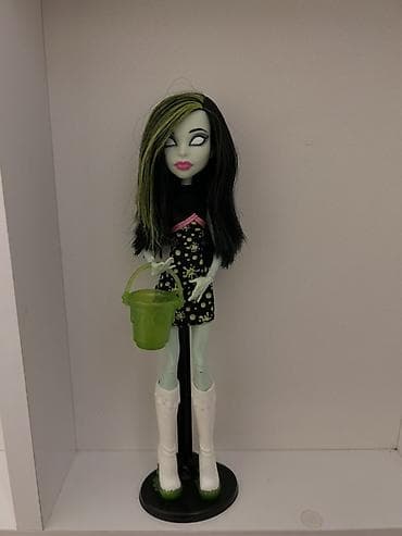 kukla bratz: Monster high doll fair scarah — 1
