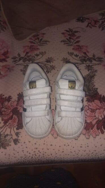 Aq usaq krassovkalari az geyinilib bahali maldi .endirim ederem real