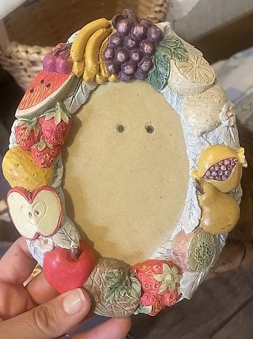 bakida hava saatliq: Bir vaza — 2