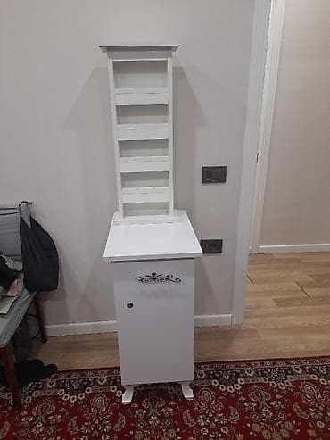 Дом и сад: Ağ rəngdə ağacdan hazırlanmış kompakt saxlama mebeli dəsti. Tərkibi — 3