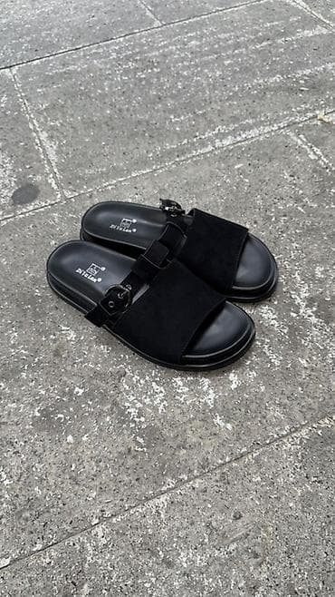 Unisex slayd sandaletləri – Diyi a Lan - Rənglər: qara və qəhvəyi - at lalafo.az Unisex slayd sandaletləri – Diyi a Lan - Rənglər: qara və qəhvəyi -