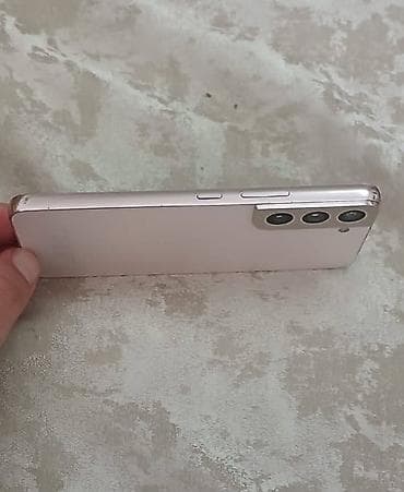 redmi note 11 adapter: Samsung Galaxy S22 — 3